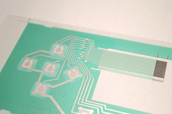 Пленочная клавиатура с двухсторонним монтажом схемы 3