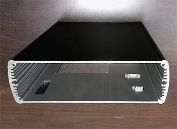 Пленочная клавиатура монтированная на металлическом корпусе 2